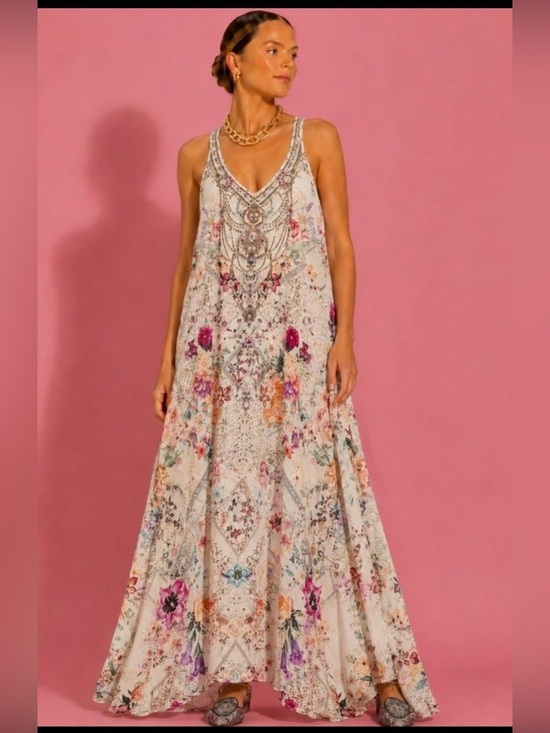 Camilla Dresses & Skirts - Camilla v neck racerback dress sew in love size extra small new with tags